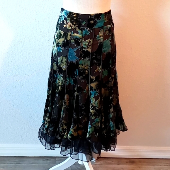 Manyus Vintage 100% Silk Burnout Velvet Skirt With Tulle Lining Ruffle Hem Small - Picture 2 of 10